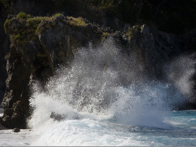 Maratea – Splashing waves