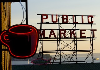 Seattle – Pike Place Market Sign