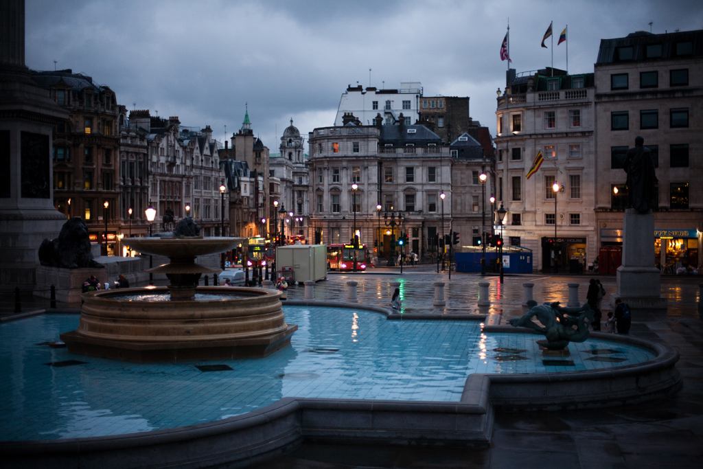 Trafalgar Square by night